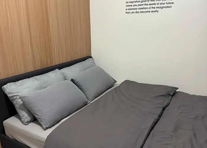 Red Residences Cozy In Makati Near Naia Apartment Manila