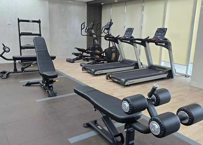 Red Residences Cozy In Makati Near Naia Manila
