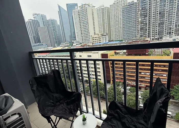 Red Residences Cozy In Makati Near Naia *