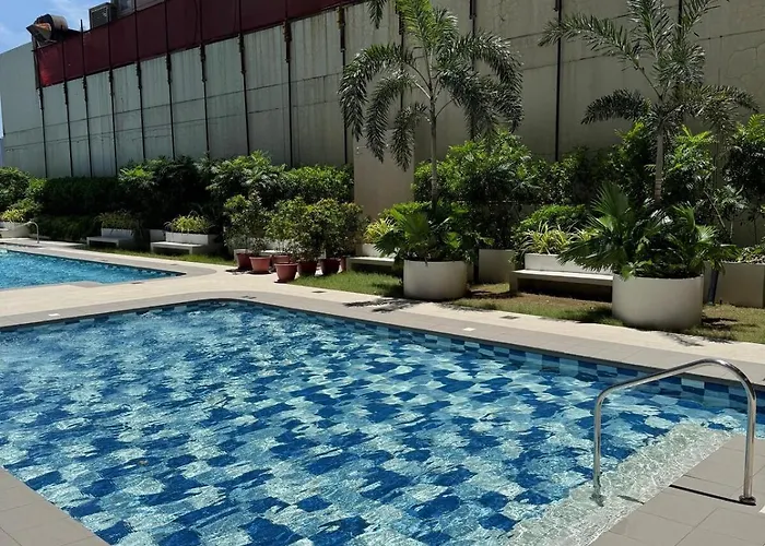 Red Residences Cozy In Makati Near Naia Manila